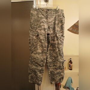Trousers, ARMY Combat‎ Uniform Sz.med.-short